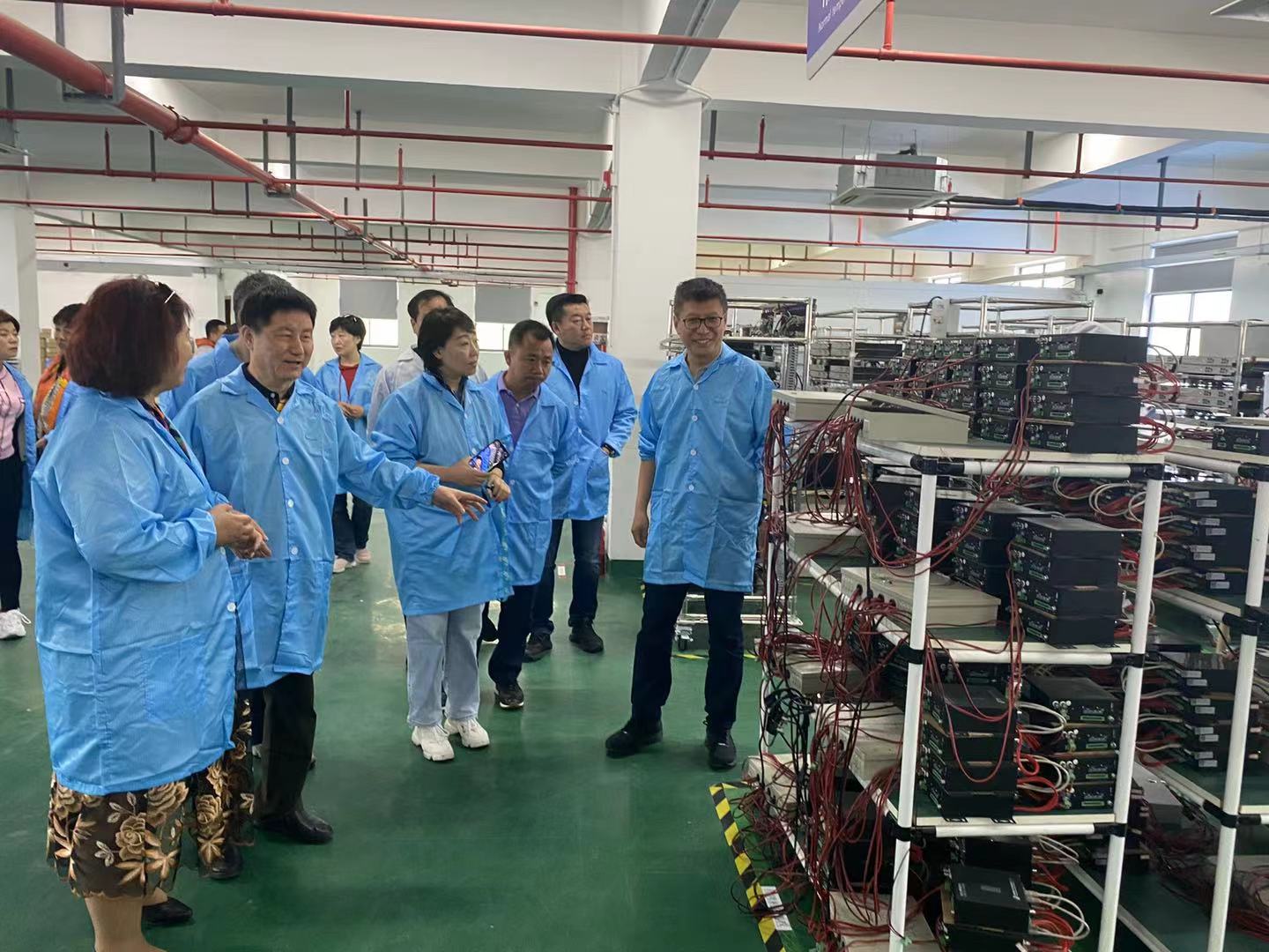 bet9九州体育登录线路SMT生产车间参观